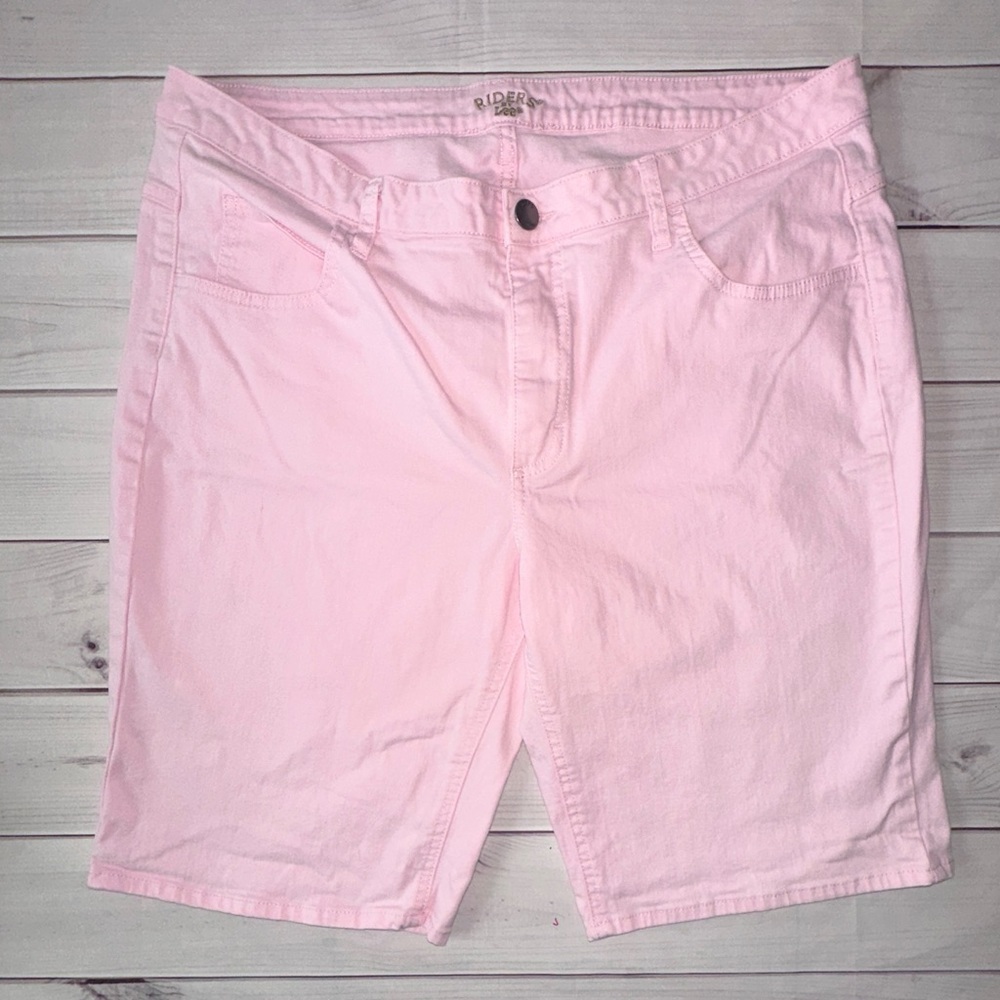 Riders by Lee Women’s Pink Shorts | Size 18M
Summer Classic Vacation Casual